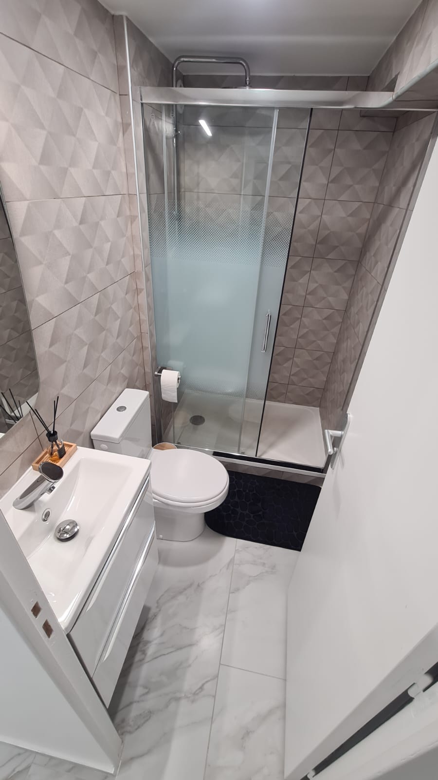 Salle de bain complète — rénovation clé en main